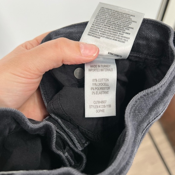 AGOLDE Sophie Skinny Ankle Jeans in Washed Black - Picture 8 of 8